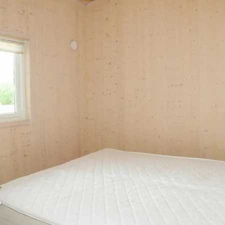 Дом отдыха Three-bedroom In 17 *