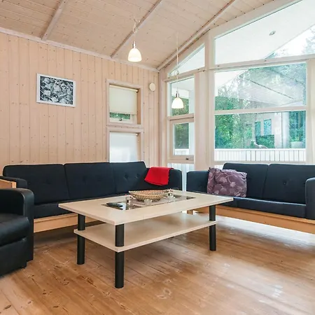 6 Person In Oksbol-by Traum *